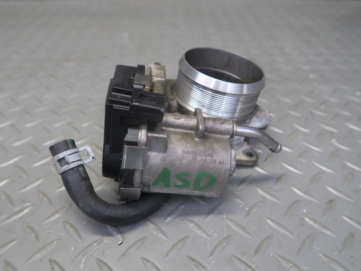 2017-2019 Alfa Romeo Stelvio 2.0L Engine Motor Throttle Body 88K 04893625AB