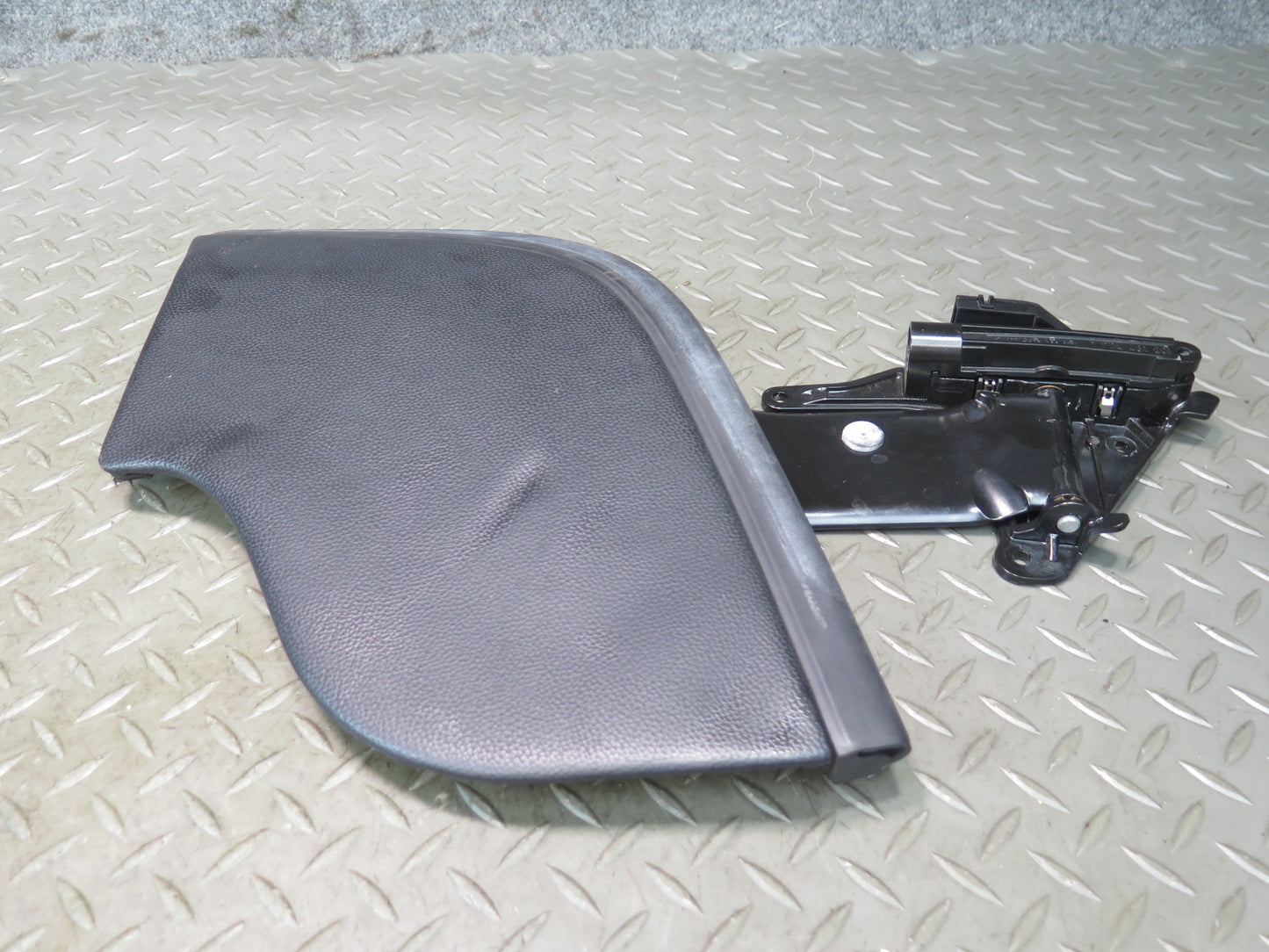 03-06 Mercedes R230 SL Convertible Rear Left & Right TOP Roof Flap Cover Set OEM