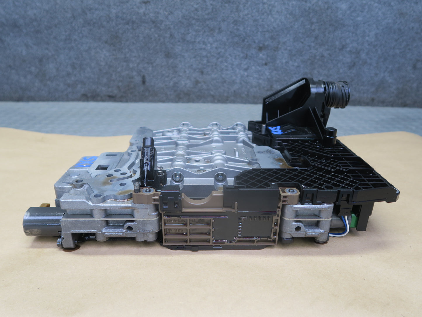 2010-2014 BMW E71 X6M 6HP-26z Transmission Valve Body Mechatronic 1068427229