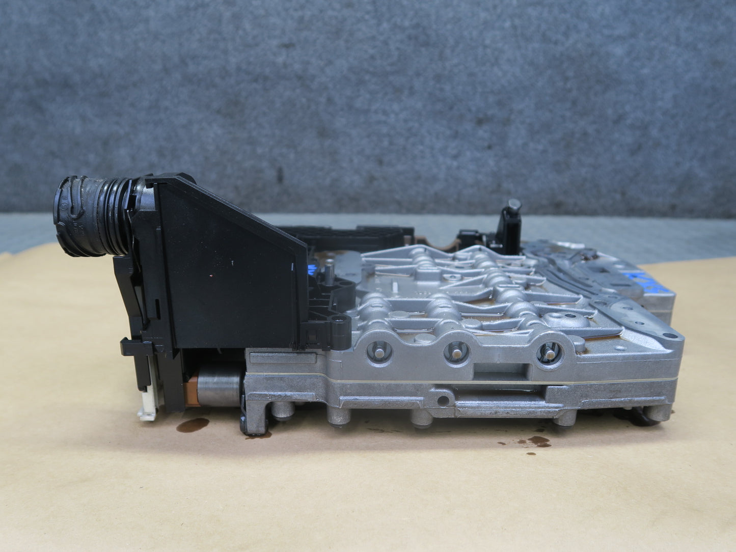 2010-2014 BMW E71 X6M 6HP-26z Transmission Valve Body Mechatronic 1068427229