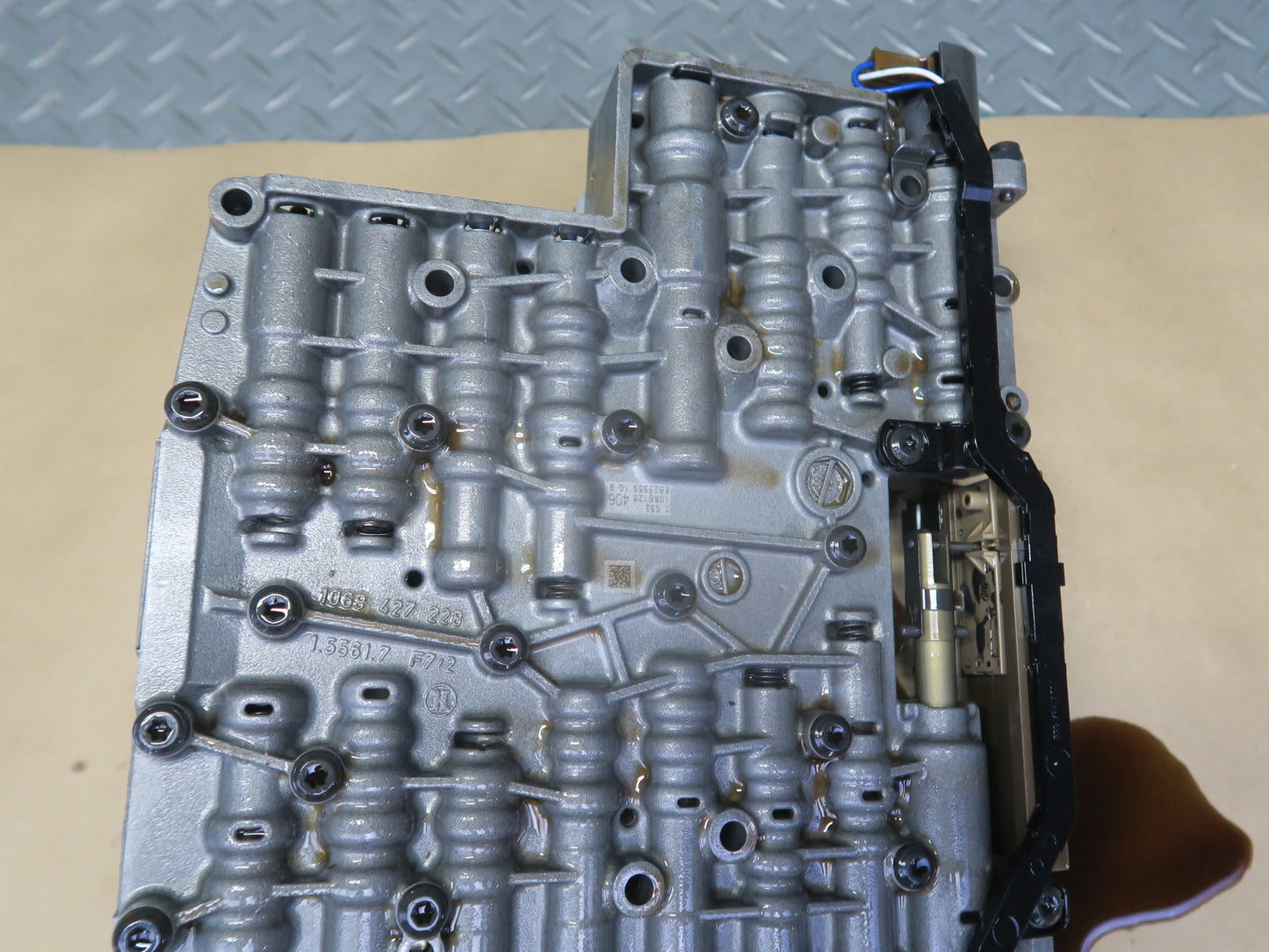 2010-2014 BMW E71 X6M 6HP-26z Transmission Valve Body Mechatronic 1068427229