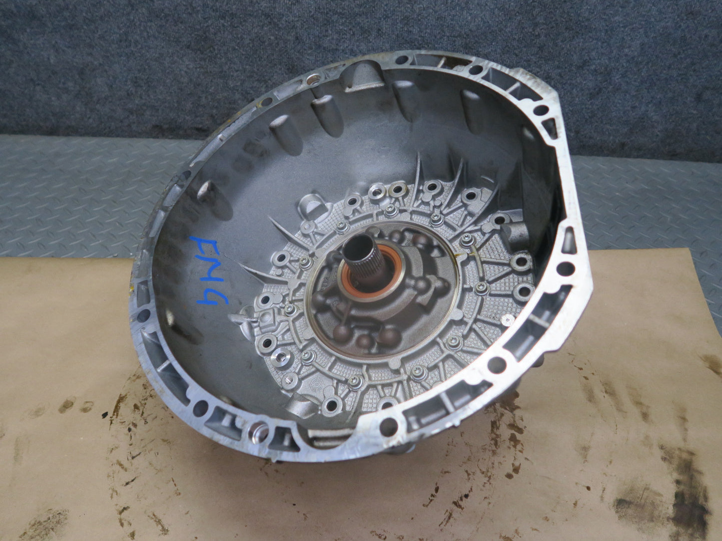 2002-2005 Mercedes W463 G500 722.630 A/T Transmission Bell Housing w Oil Pump