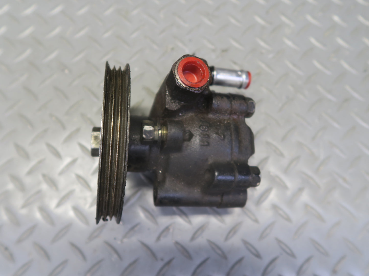 87-89 Nissan Z31 300ZX Power Steering Pump w Pulley OEM