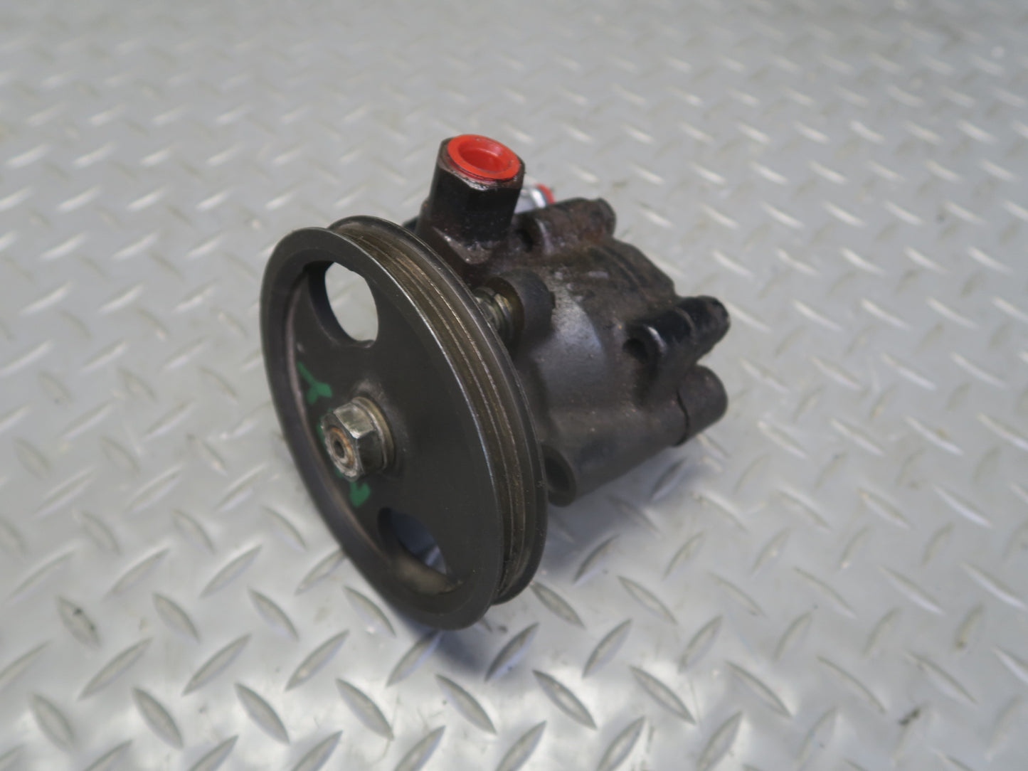 87-89 Nissan Z31 300ZX Power Steering Pump w Pulley OEM