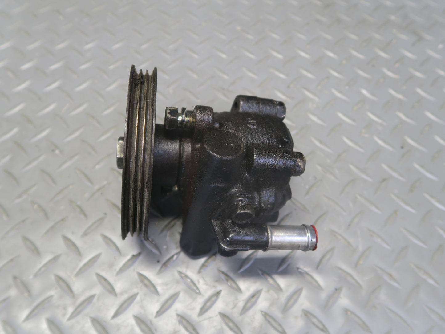 87-89 Nissan Z31 300ZX Power Steering Pump w Pulley OEM
