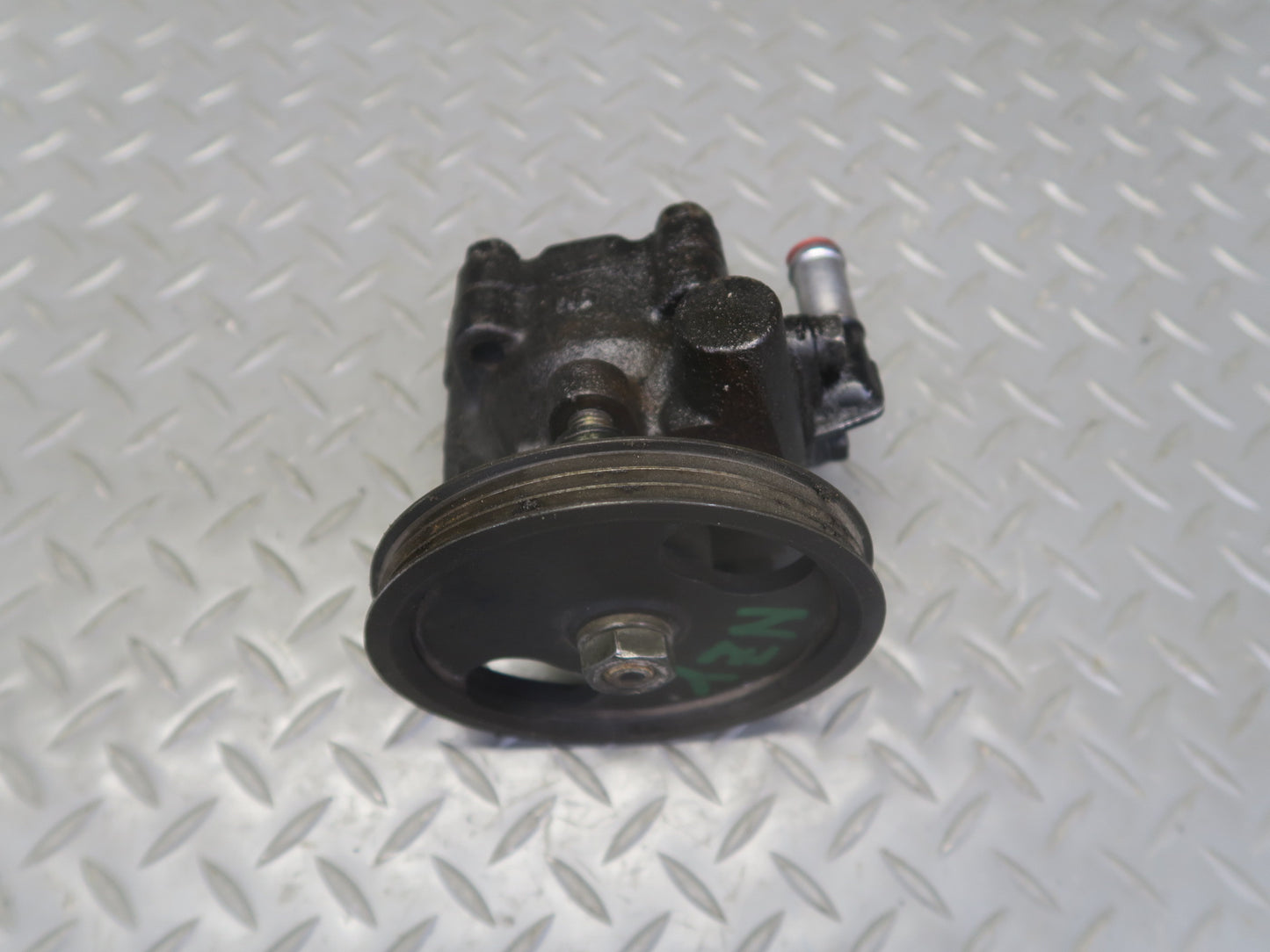87-89 Nissan Z31 300ZX Power Steering Pump w Pulley OEM