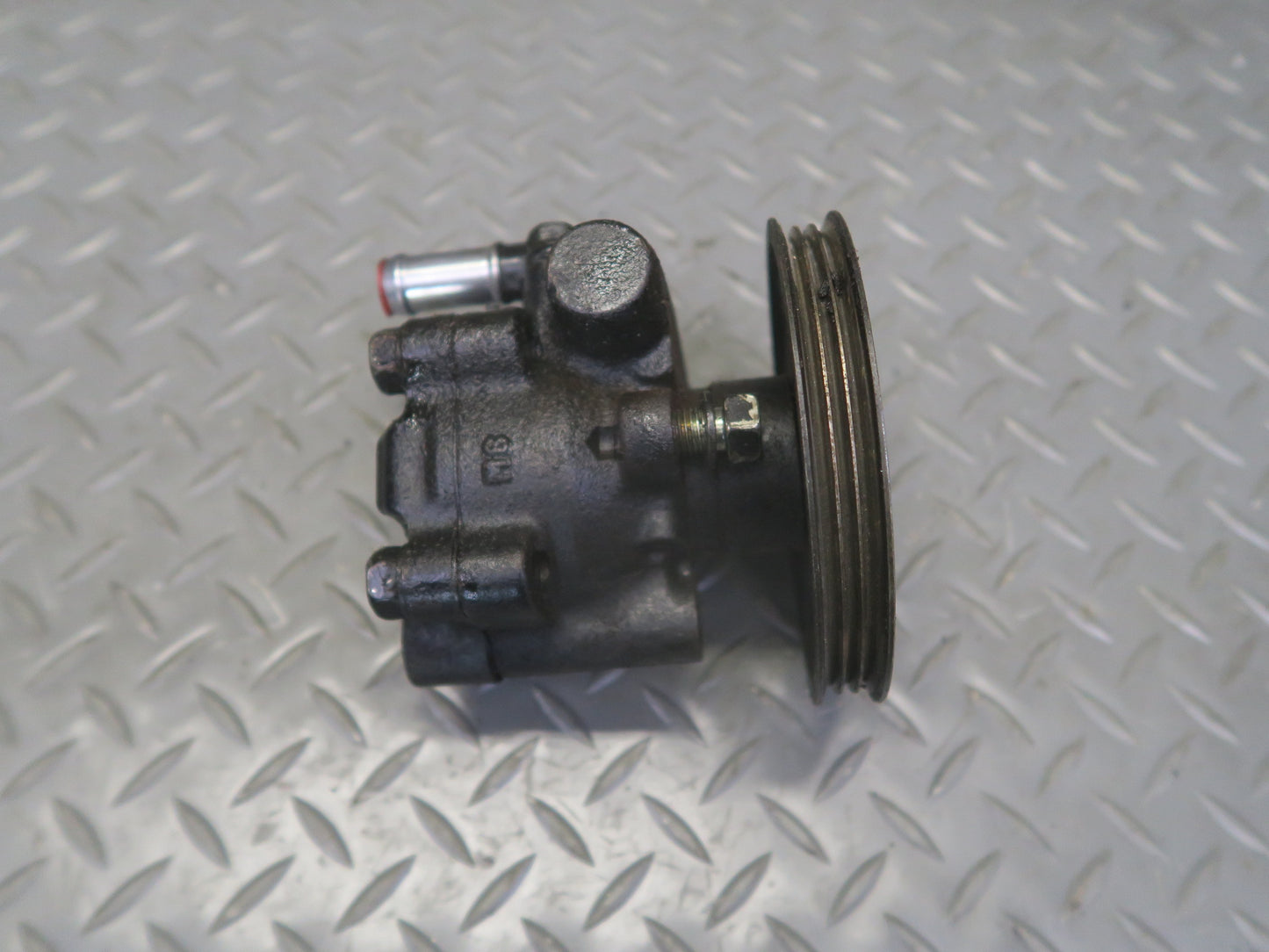 87-89 Nissan Z31 300ZX Power Steering Pump w Pulley OEM