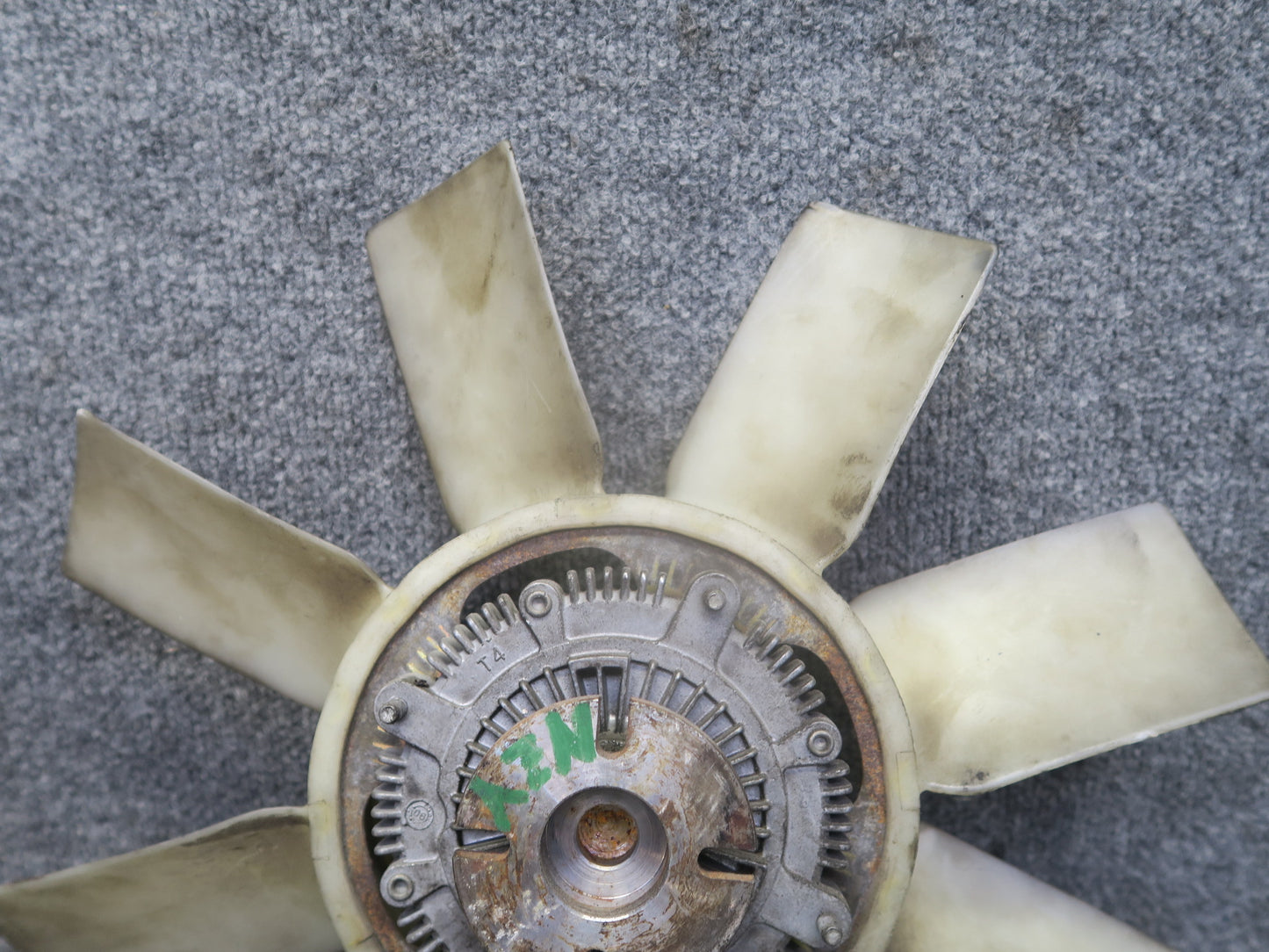 84-89 Nissan Z31 300ZX 3.0L VG30 Engine Cooling Fan Blade & Clutch OEM