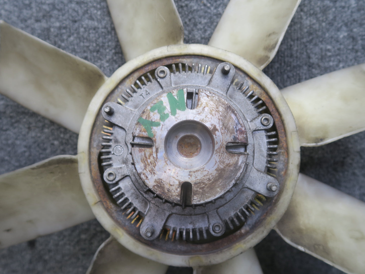 84-89 Nissan Z31 300ZX 3.0L VG30 Engine Cooling Fan Blade & Clutch OEM