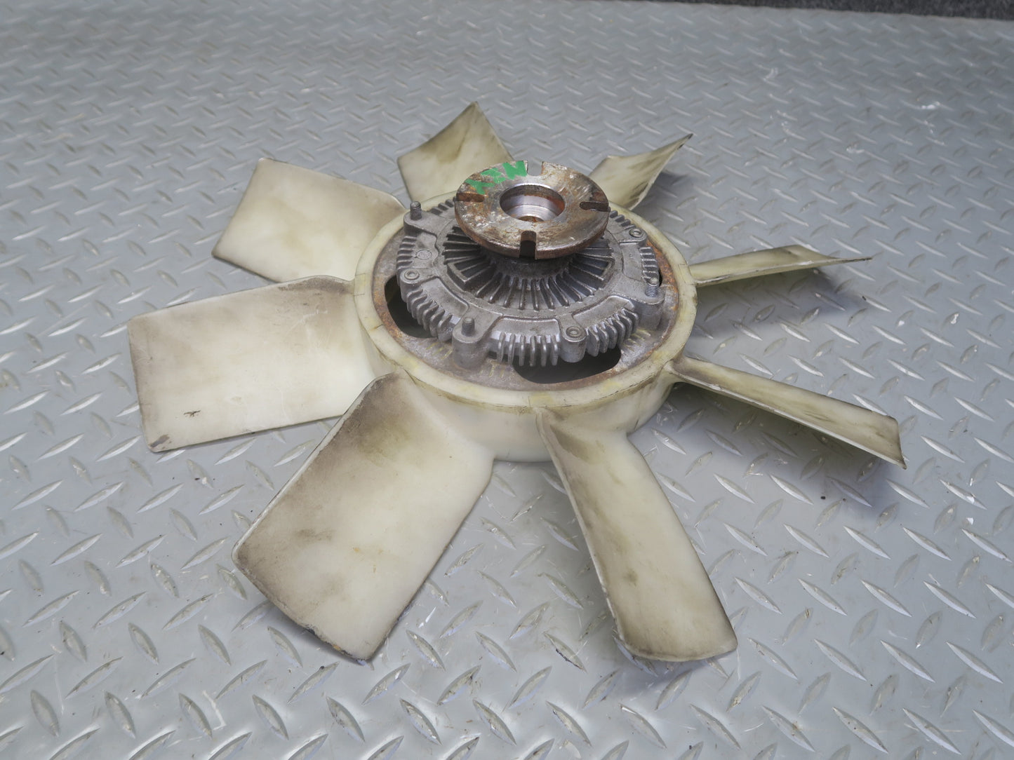 84-89 Nissan Z31 300ZX 3.0L VG30 Engine Cooling Fan Blade & Clutch OEM