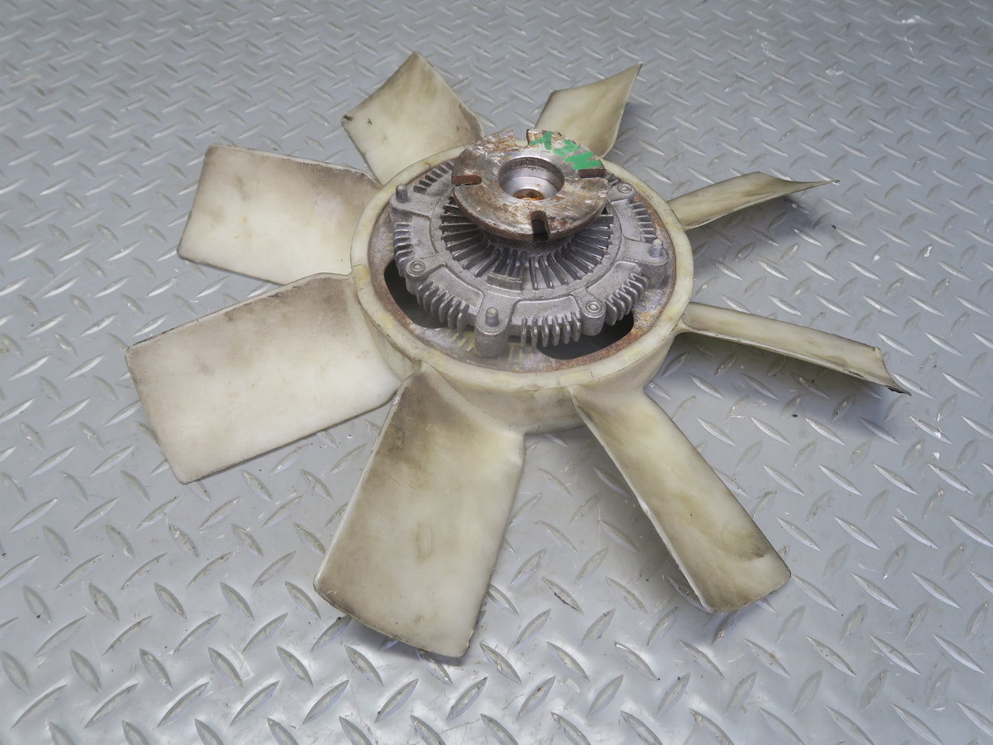 84-89 Nissan Z31 300ZX 3.0L VG30 Engine Cooling Fan Blade & Clutch OEM