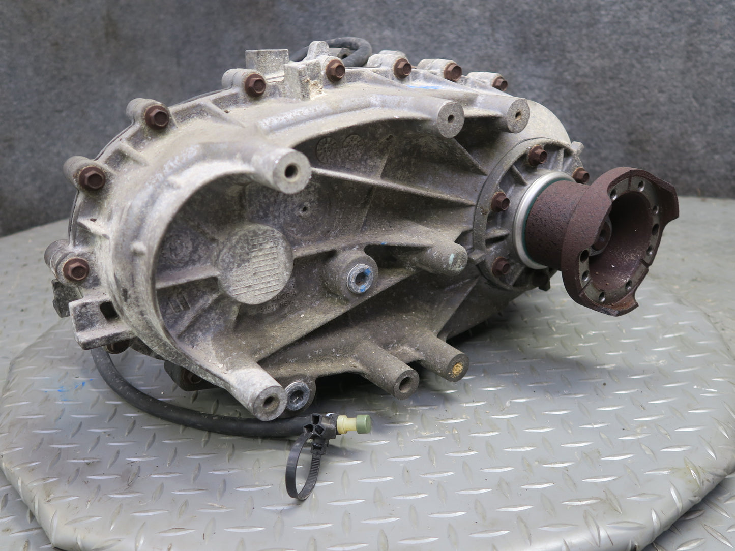 12-17 Jeep Wrangler JK 3.6L A/T Rock-trac 4:1 Transfer Case 75K 52123503AB OEM