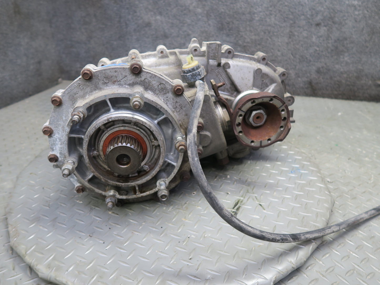 12-17 Jeep Wrangler JK 3.6L A/T Rock-trac 4:1 Transfer Case 75K 52123503AB OEM