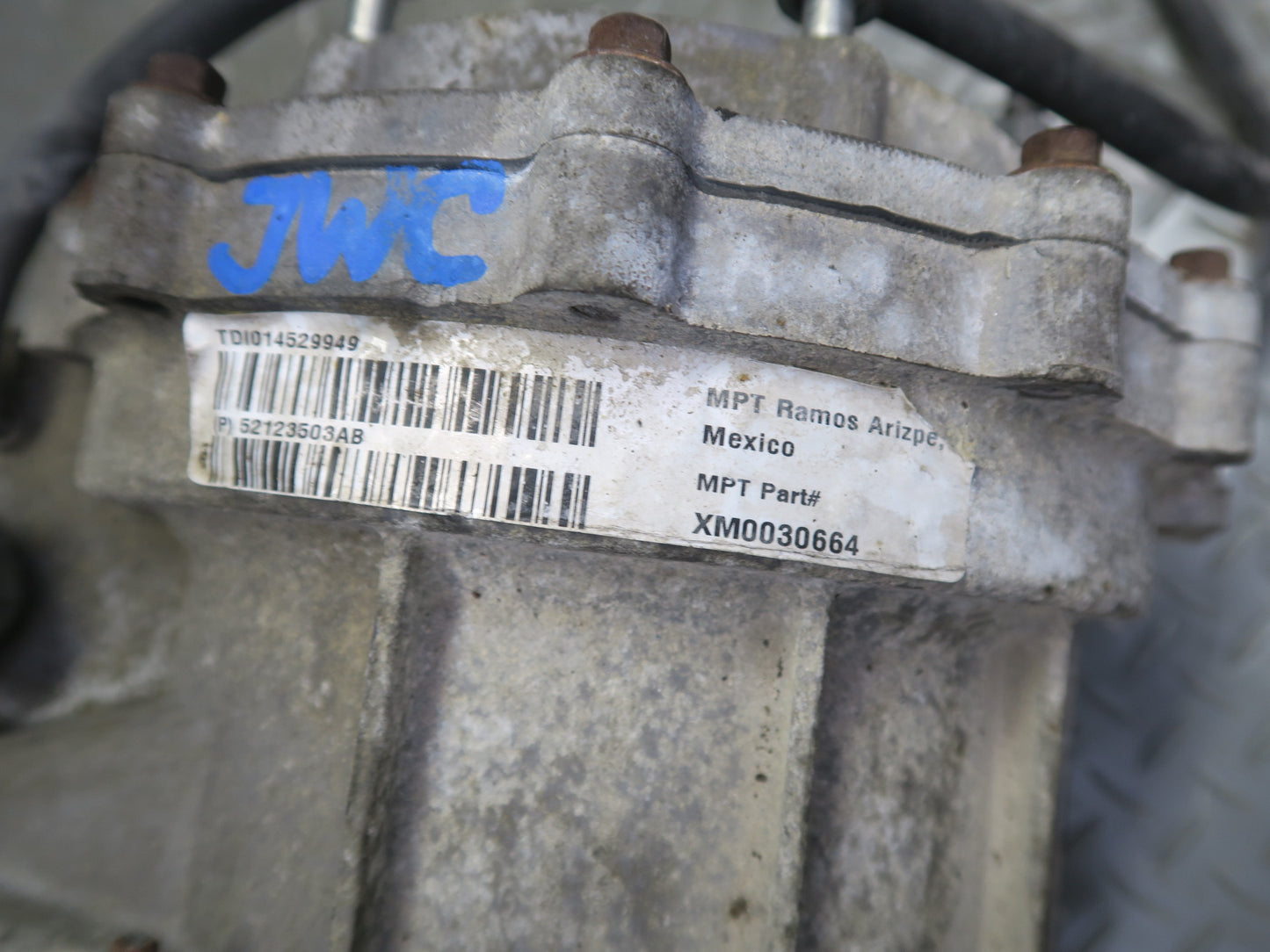 12-17 Jeep Wrangler JK 3.6L A/T Rock-trac 4:1 Transfer Case 75K 52123503AB OEM