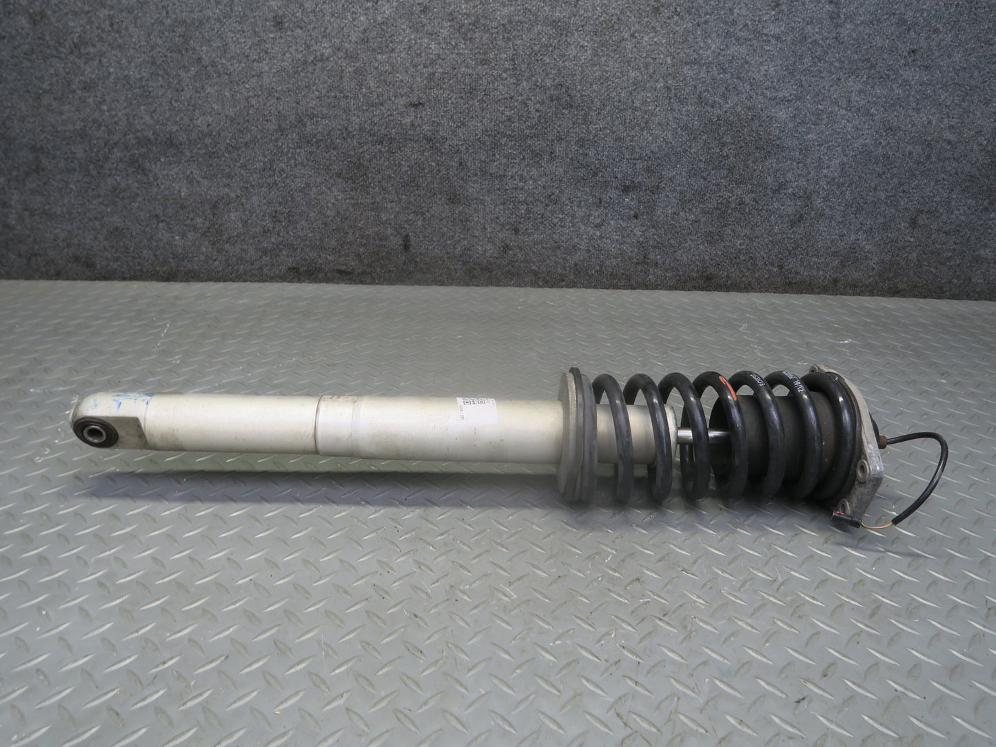 2008-2016 Maserati Granturismo M145 RWD Coupe Front Right Strut Shock Absorber