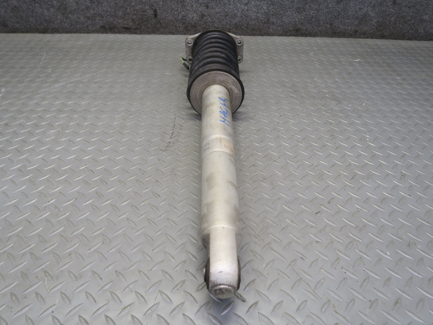 2008-2016 Maserati Granturismo M145 RWD Coupe Front Right Strut Shock Absorber