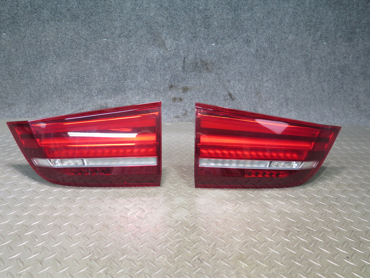 2014-2018 BMW F15 X5 Rear Left & Right Inner Trunk Lid Tail Light Lamp Set of 2