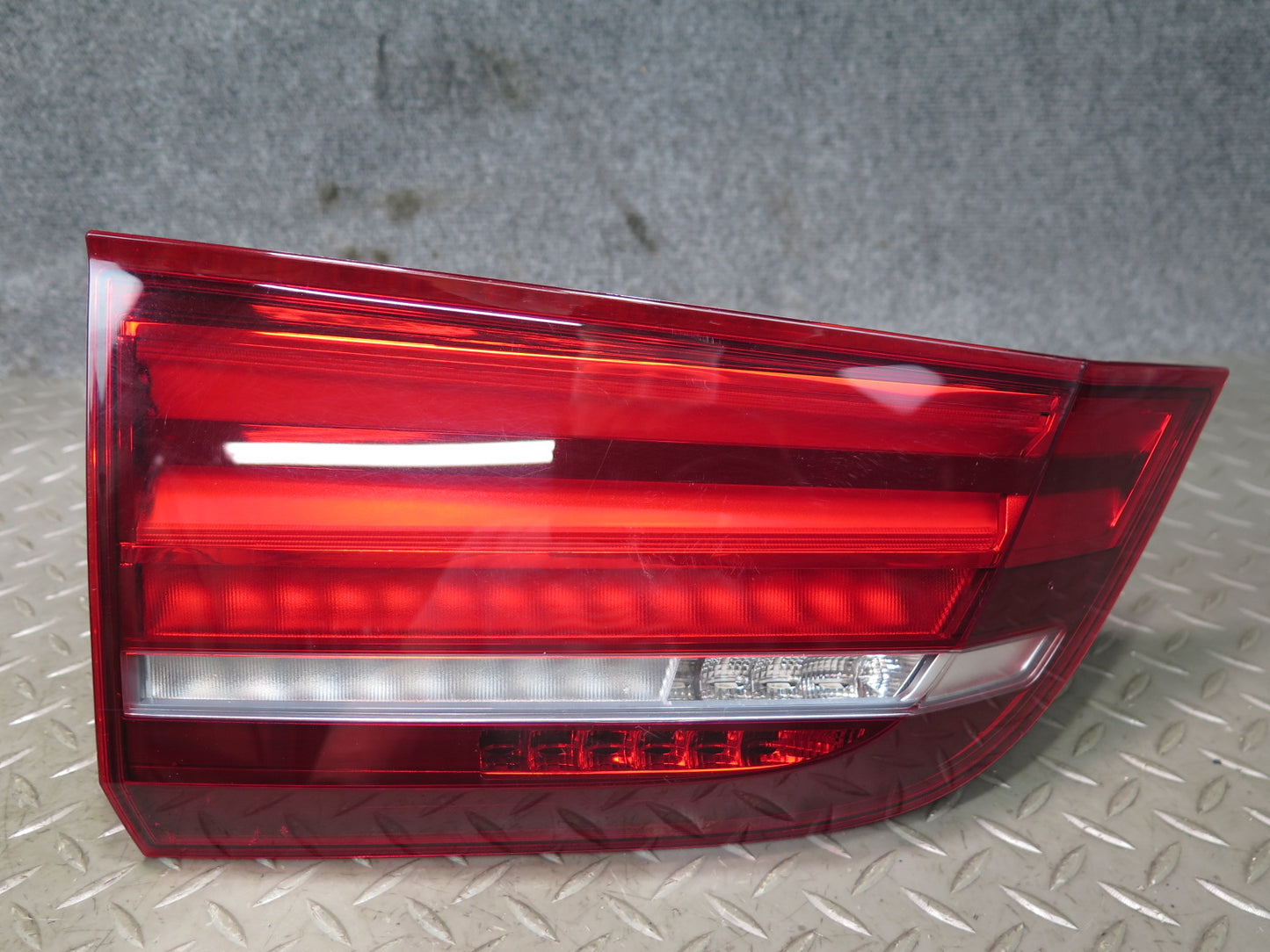 2014-2018 BMW F15 X5 Rear Left & Right Inner Trunk Lid Tail Light Lamp Set of 2