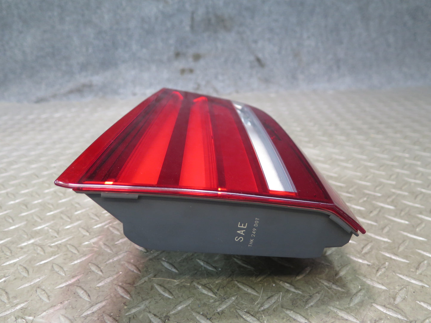 2014-2018 BMW F15 X5 Rear Left & Right Inner Trunk Lid Tail Light Lamp Set of 2