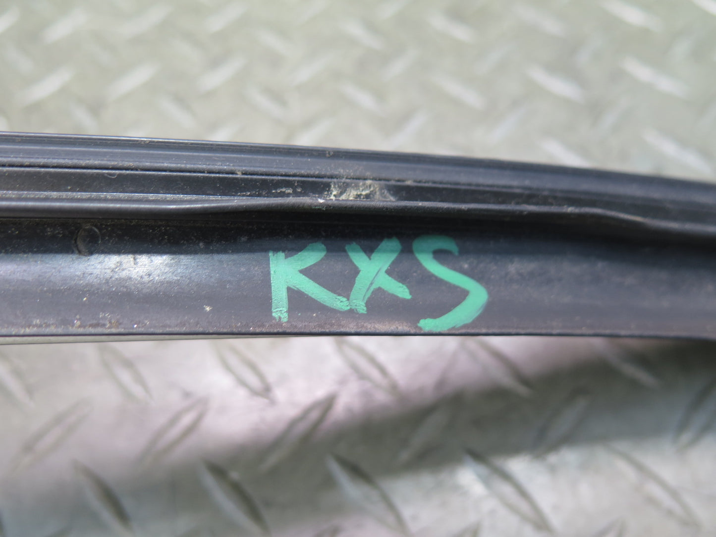 08-14 BMW E71 E72 X6 Front Windshield A Pillar Exterior Trim Molding Set of 2
