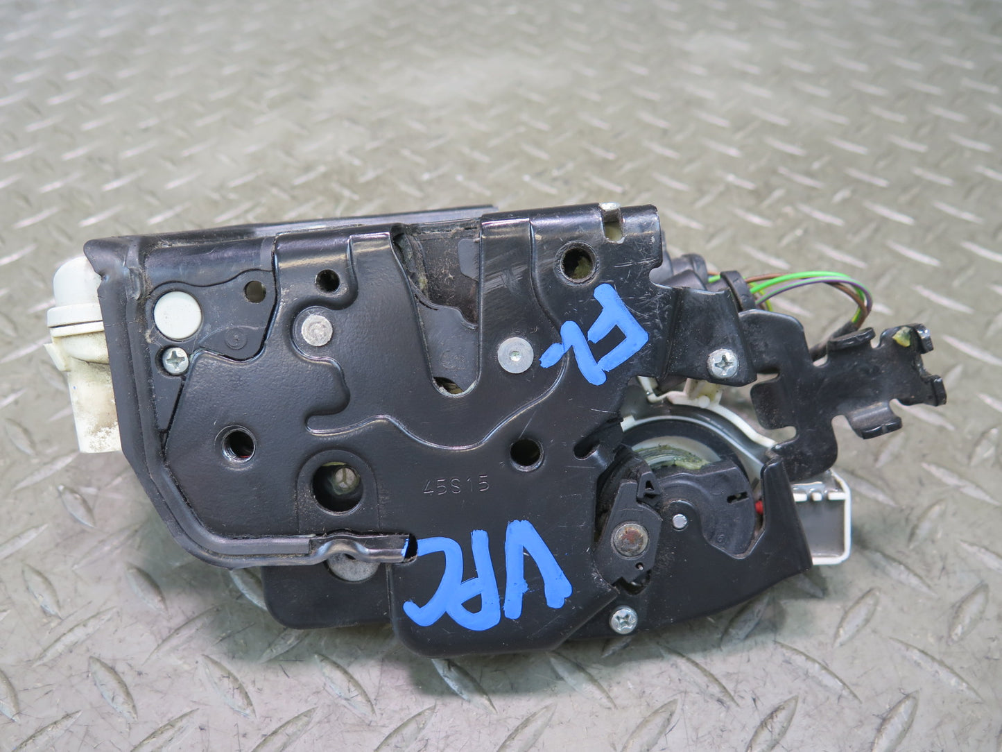 2011-2018 Porsche Cayenne 958 Front Left Driver Side Door Latch Lock Actuator