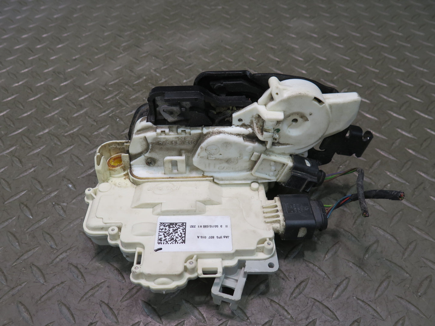 2011-2018 Porsche Cayenne 958 Front Left Driver Side Door Latch Lock Actuator