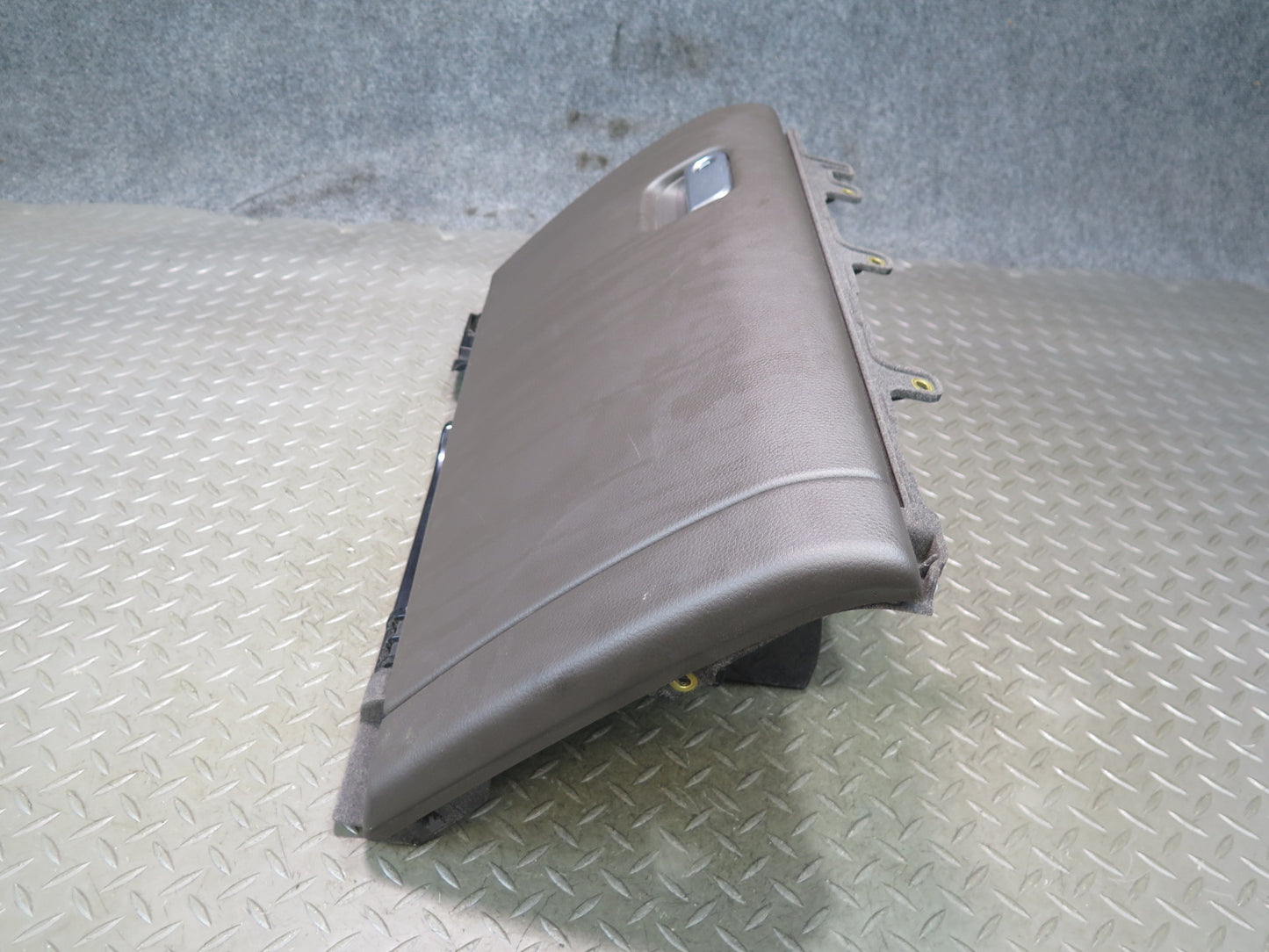 2011-2018 Porsche Cayenne 958 Front Right Dash Glove Box Compartment Storage