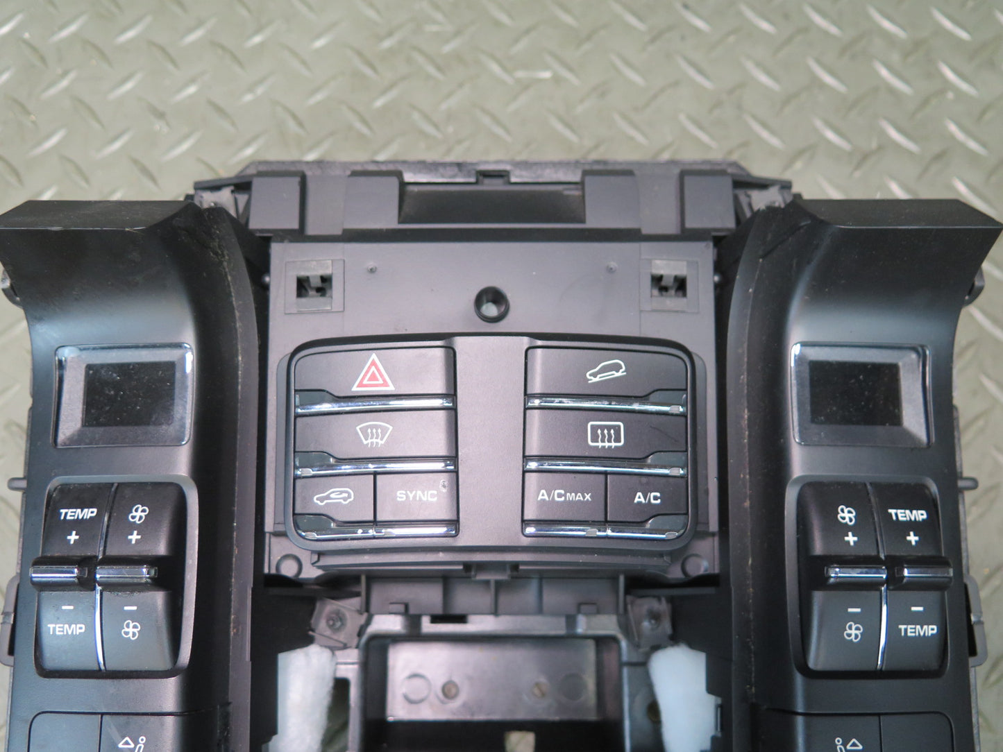 2016 Porsche Cayenne 958.2 E-hybrid Center Console Climate Control Switch Panel
