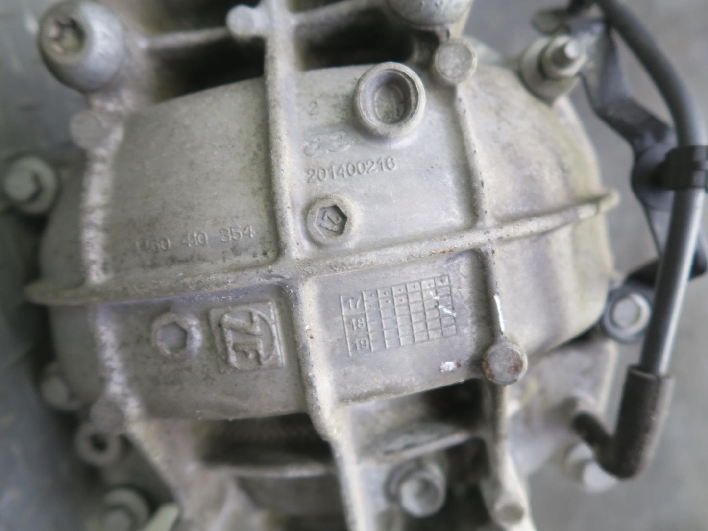 17-23 Alfa Romeo Stelvio Q4 2.0L AWD Rear Differential Axle Carrier 3.73 Ratio