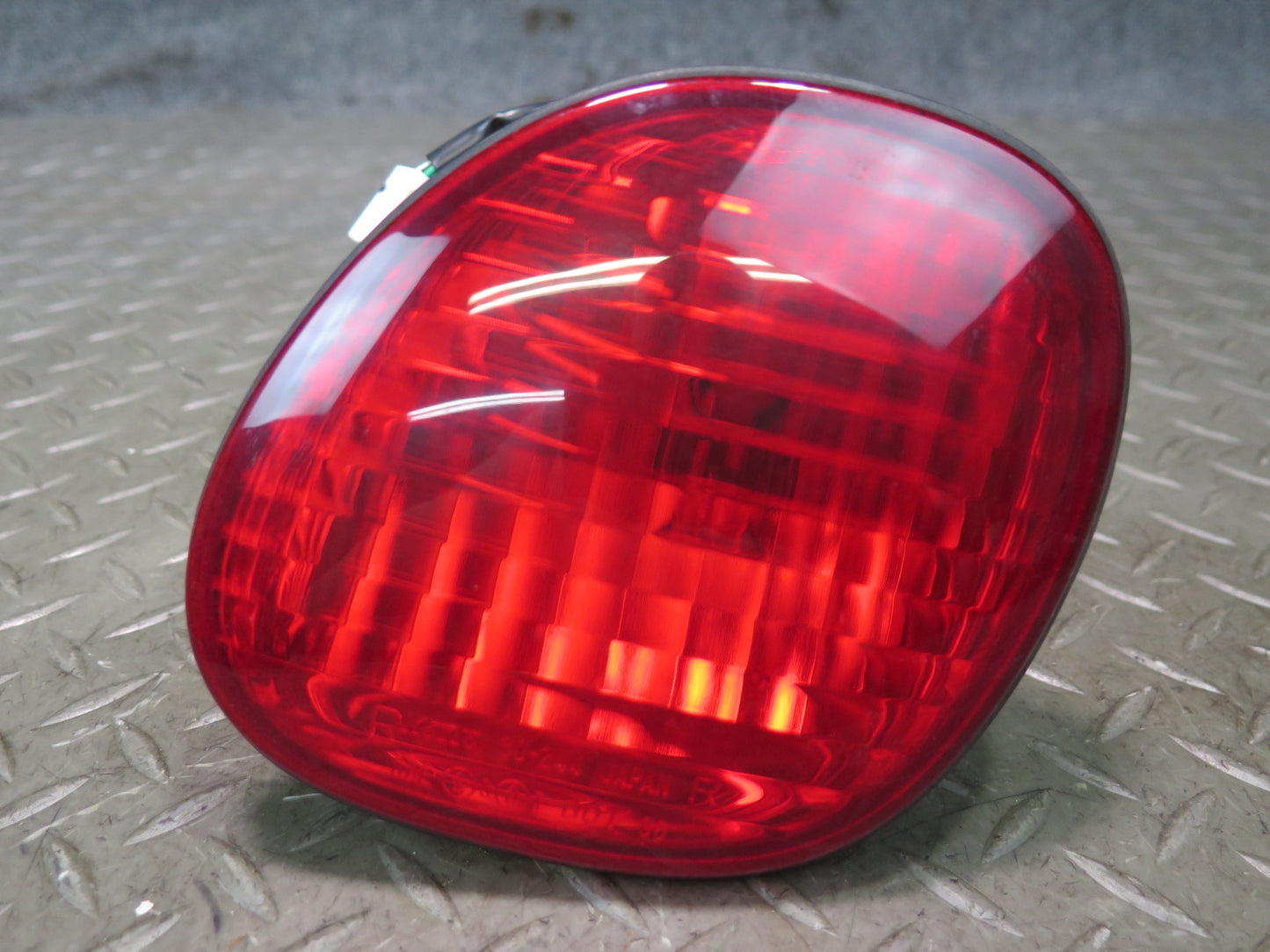 01-05 Lexus GS300 GS430 Set of 2 Rear Left & Right Inner Tail Light Lamp OEM