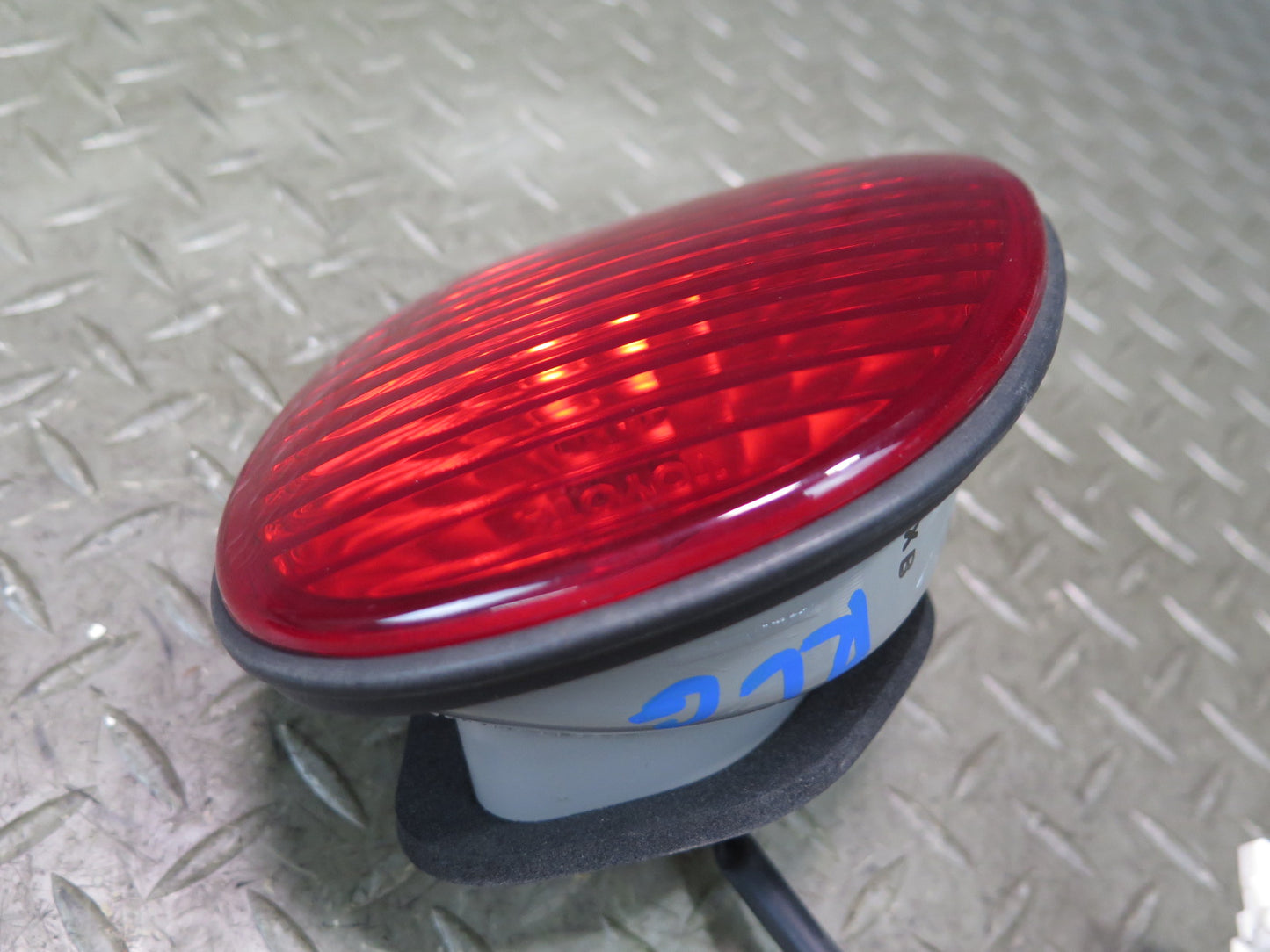 01-05 Lexus GS300 GS430 Set of 2 Rear Left & Right Inner Tail Light Lamp OEM