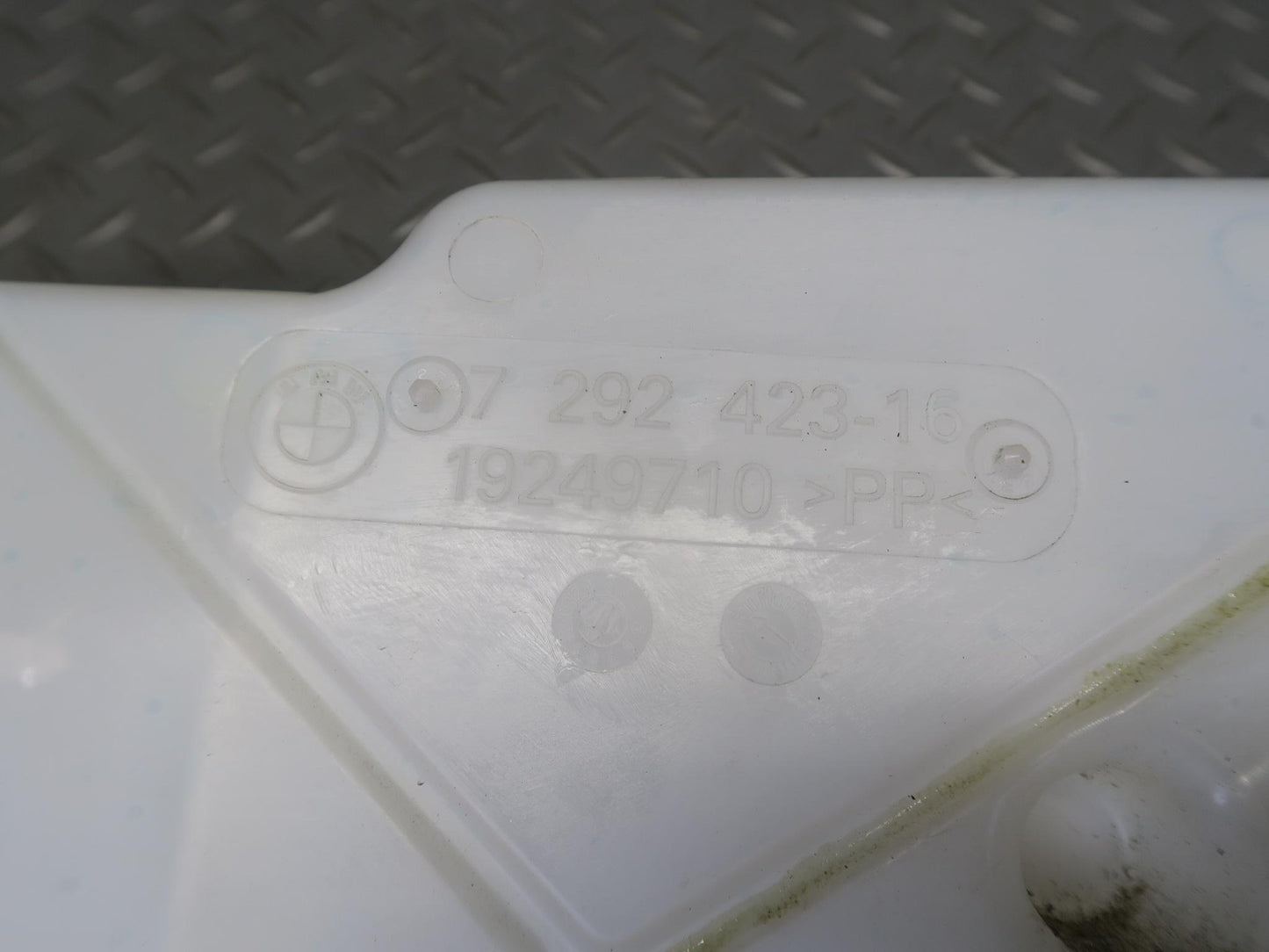 2014-2018 BMW F15 X5 Windshield Washer Fluid Reservoir Tank w Pump 7292423