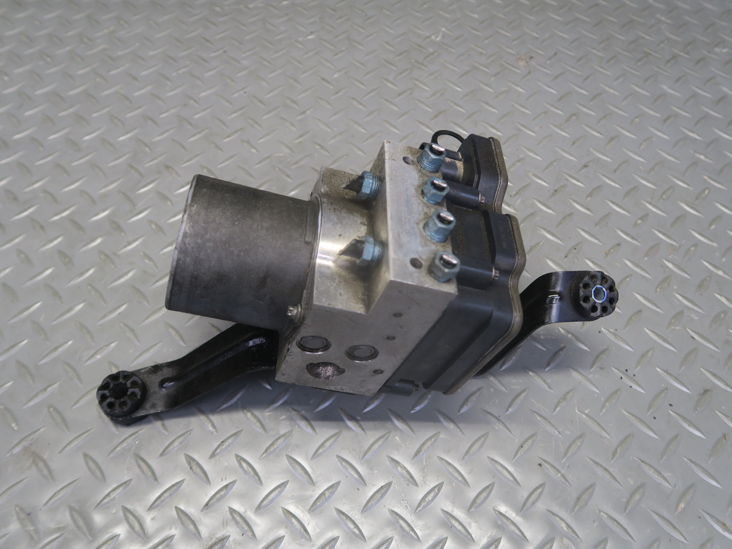 2014-2018 BMW F15 X5 Anti Lock Brake ABS Pump Module 6884733 93K Miles
