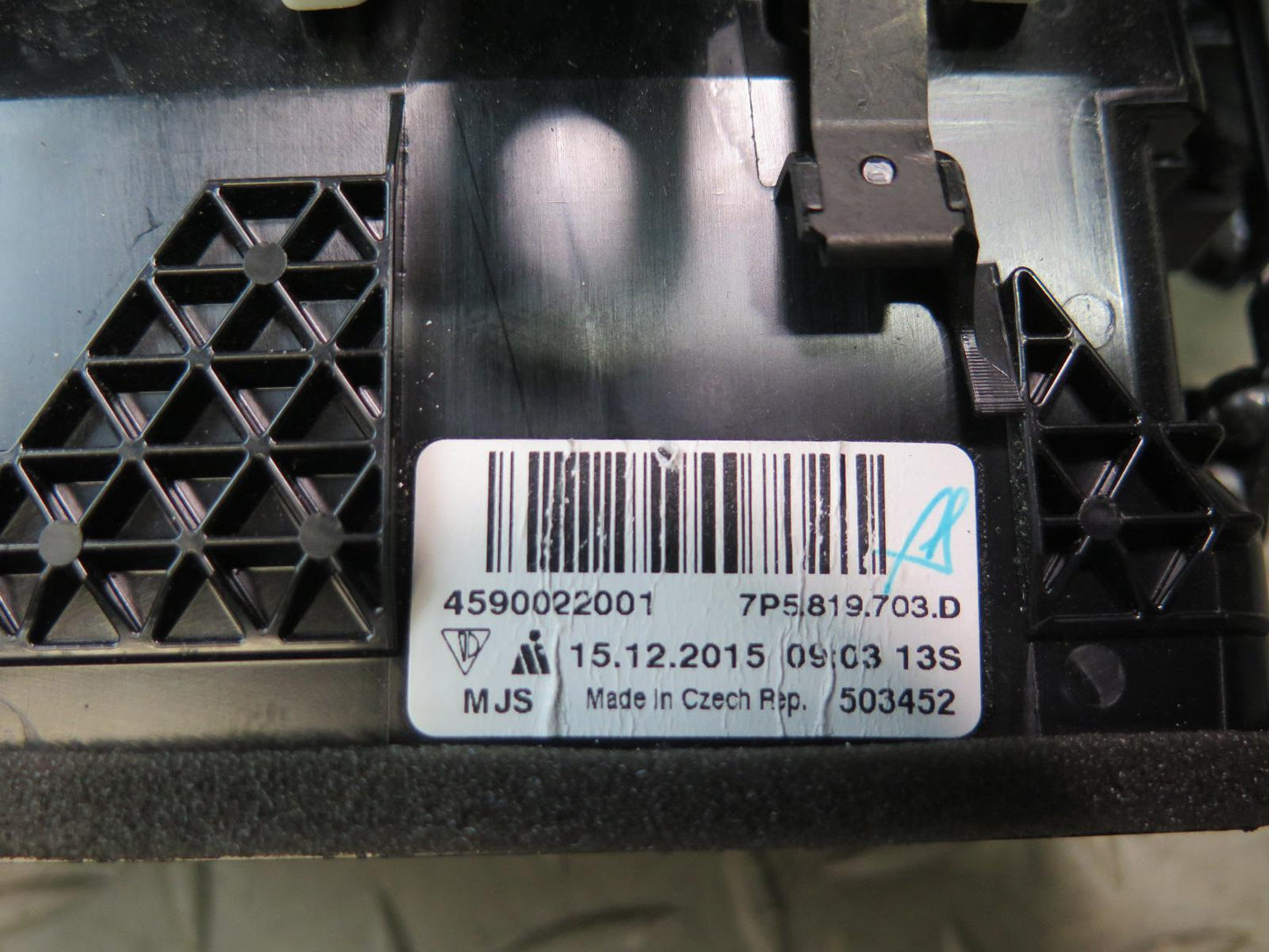 2011-2018 Porsche Cayenne 958 Front Left Side Dash A/C Air Vent Heater Grille
