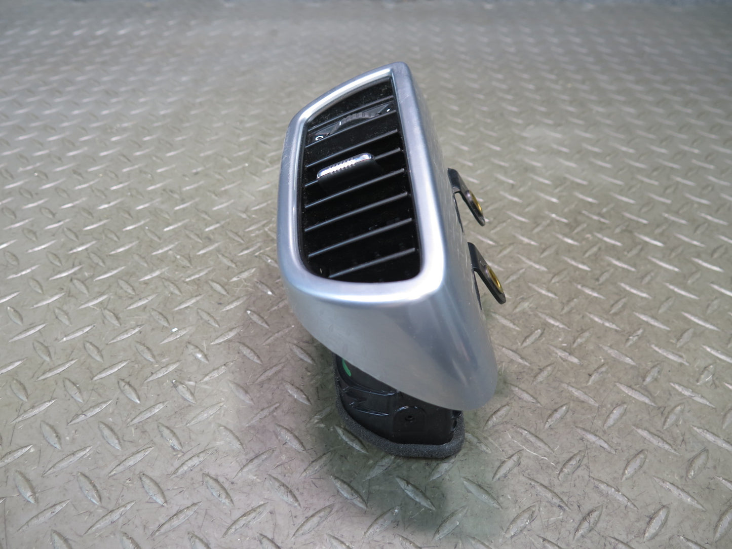 2011-2018 Porsche Cayenne 958 Front Left Side Dash A/C Air Vent Heater Grille