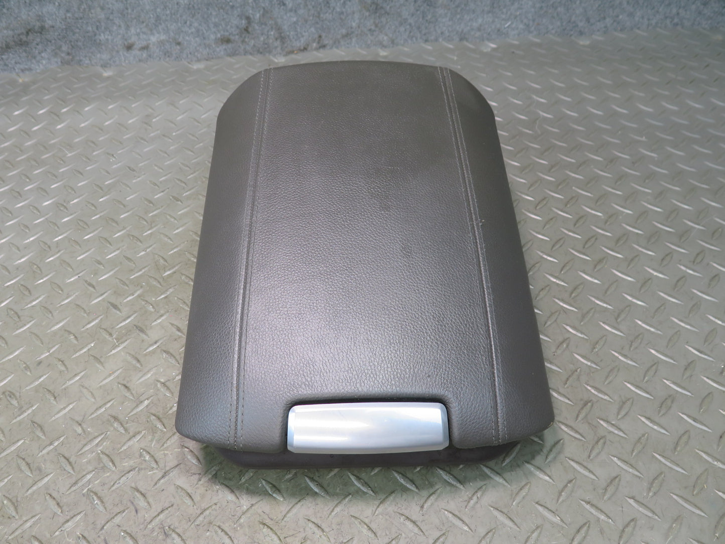 2011-2018 Porsche Cayenne 958 Center Console Lid Armrest Cover Agate Gray