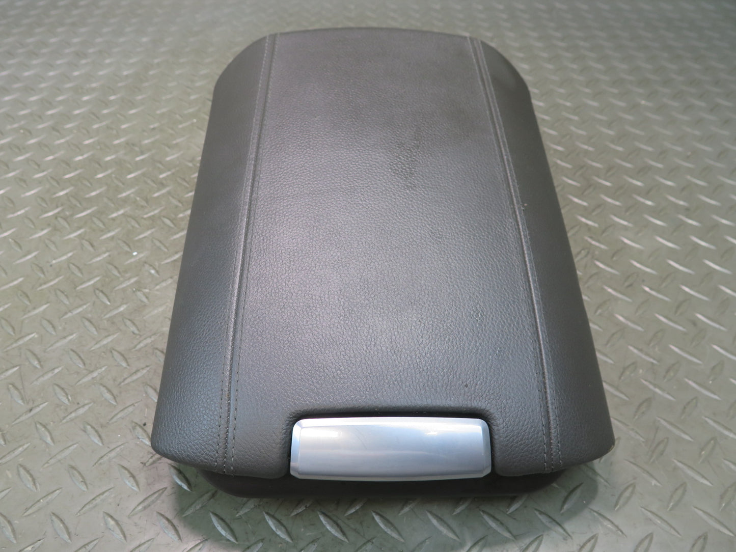 2011-2018 Porsche Cayenne 958 Center Console Lid Armrest Cover Agate Gray