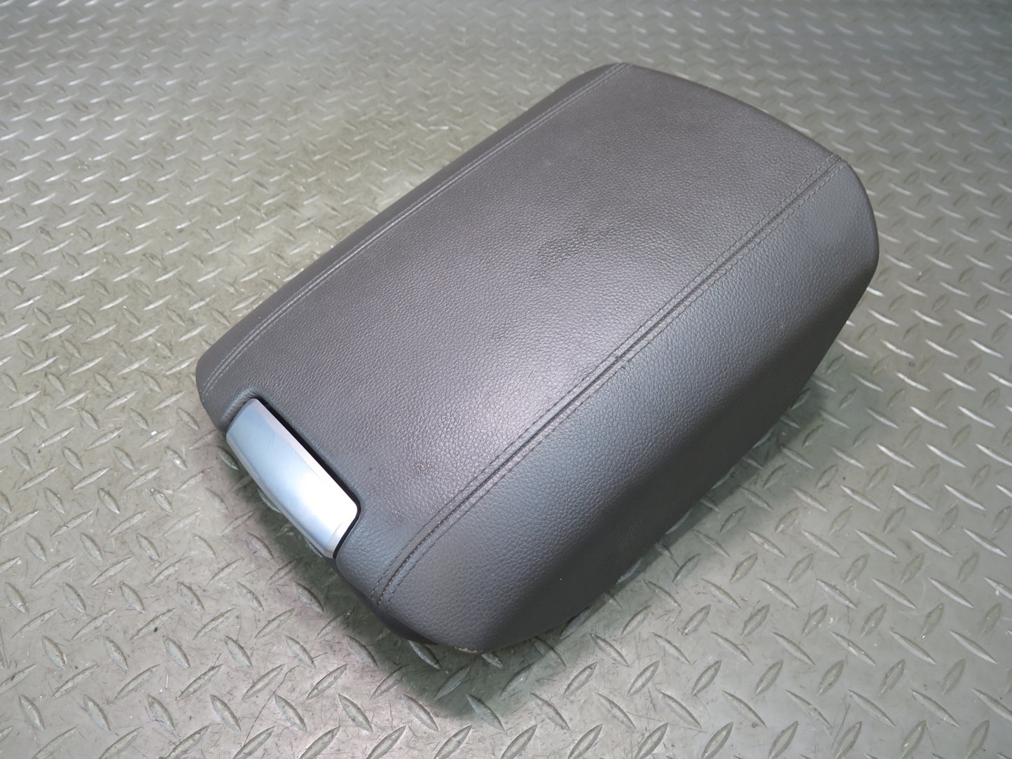 2011-2018 Porsche Cayenne 958 Center Console Lid Armrest Cover Agate Gray