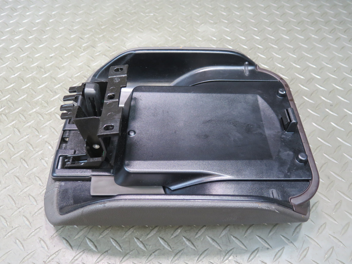 2011-2018 Porsche Cayenne 958 Center Console Lid Armrest Cover Agate Gray