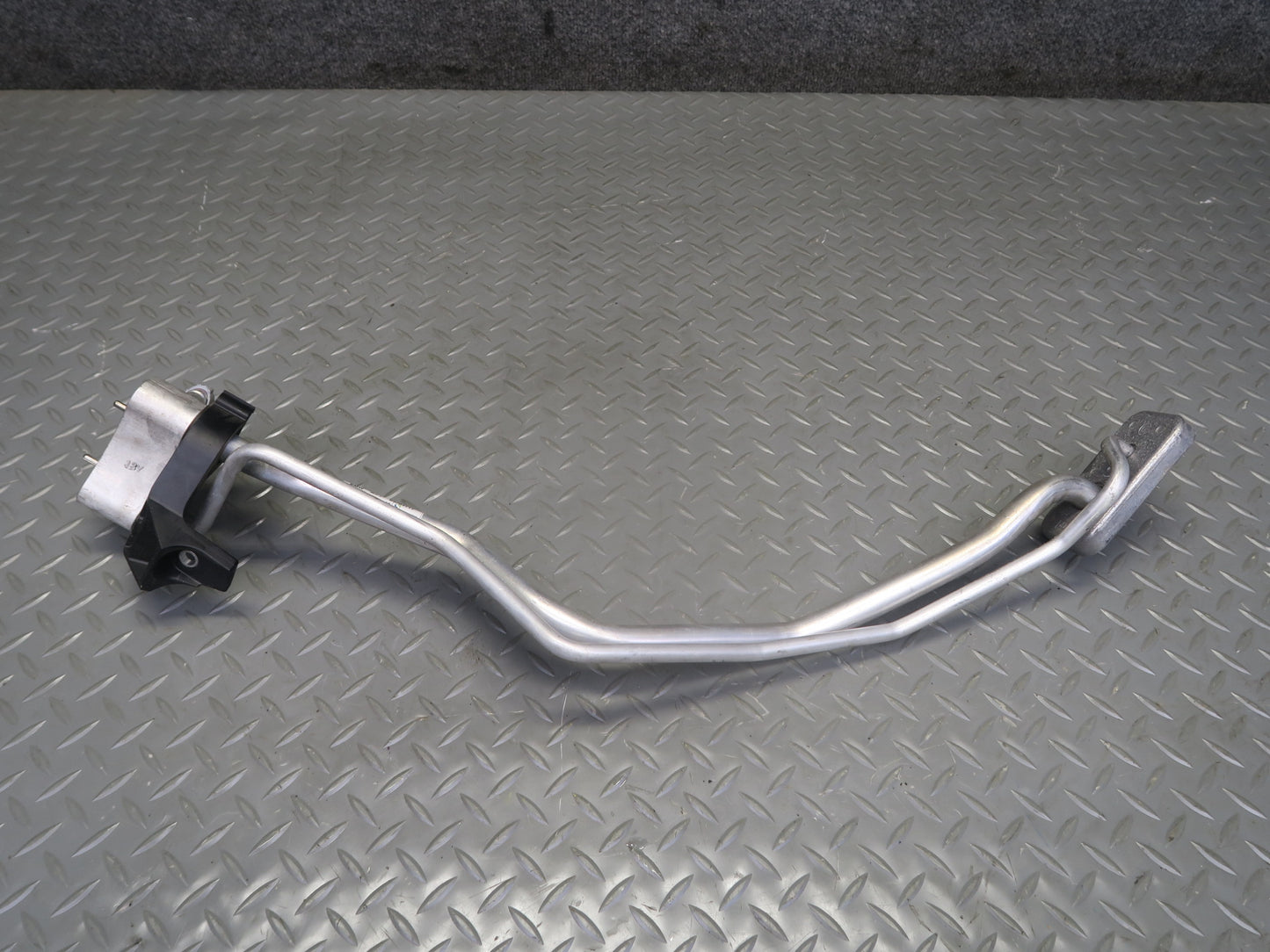 2014-2018 BMW F15 X5 N63 AWD A/C Air Condition  Hose Pipe Line Set of 2