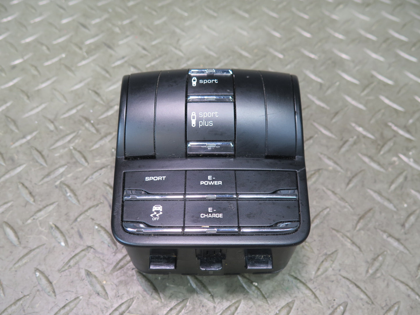 2016 Porsche Cayenne 958.2 E-hybrid Center Console Suspension Switch Control