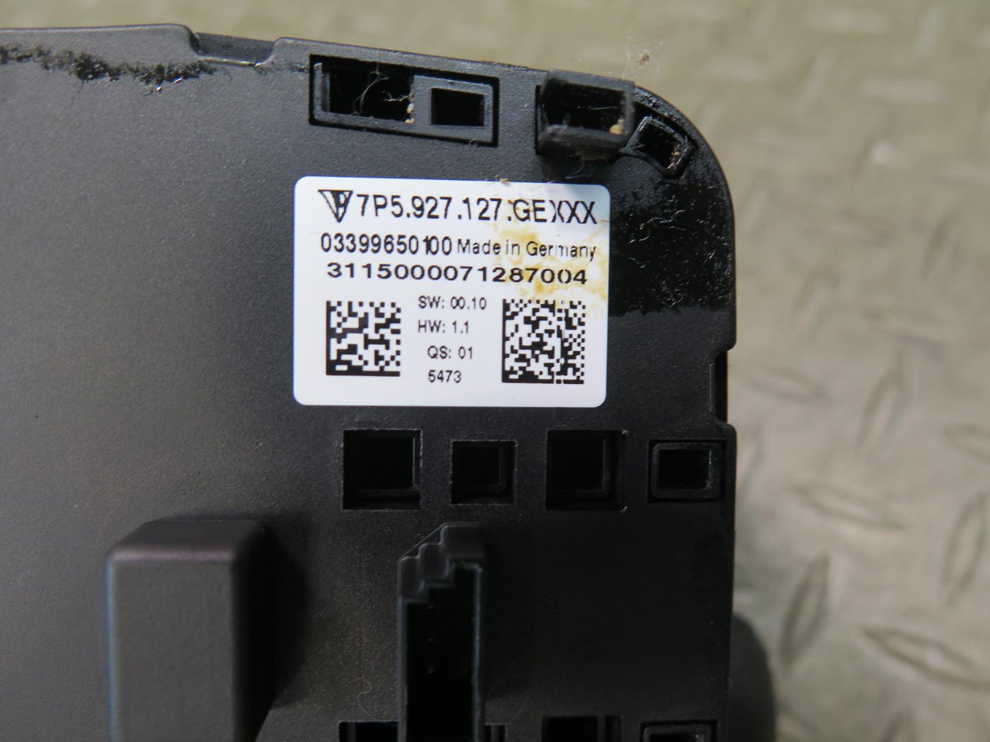 2016 Porsche Cayenne 958.2 E-hybrid Center Console Suspension Switch Control