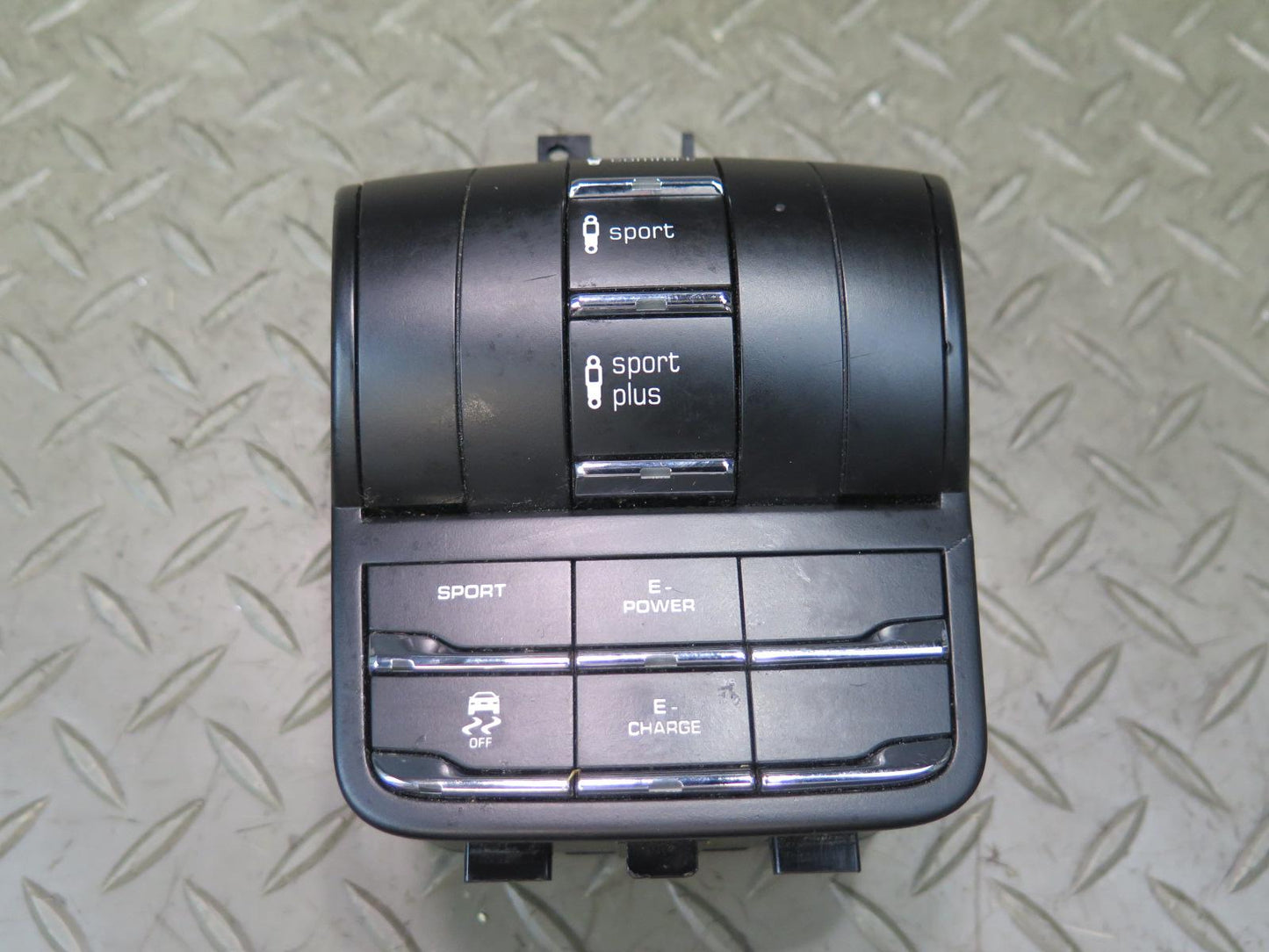 2016 Porsche Cayenne 958.2 E-hybrid Center Console Suspension Switch Control