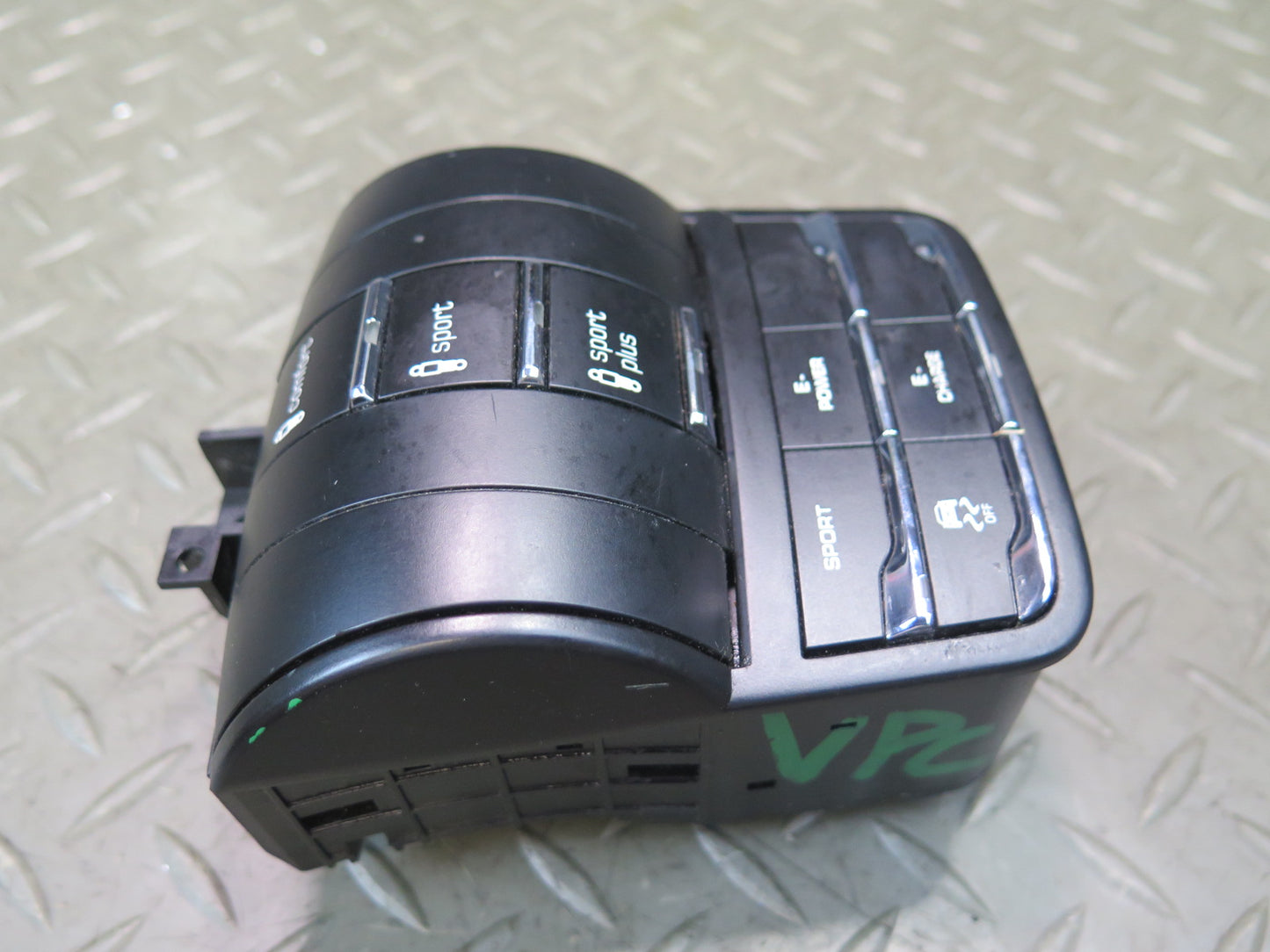 2016 Porsche Cayenne 958.2 E-hybrid Center Console Suspension Switch Control