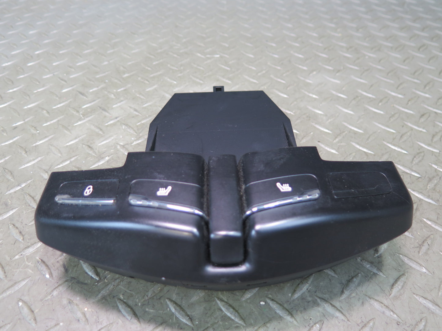 2011-2018 Porsche Cayenne 958 Rear Seat Heat Lock Switch Control Unit Panel