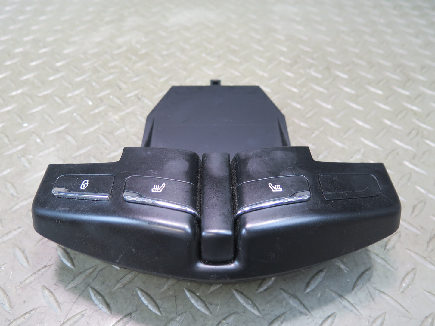2011-2018 Porsche Cayenne 958 Rear Seat Heat Lock Switch Control Unit Panel