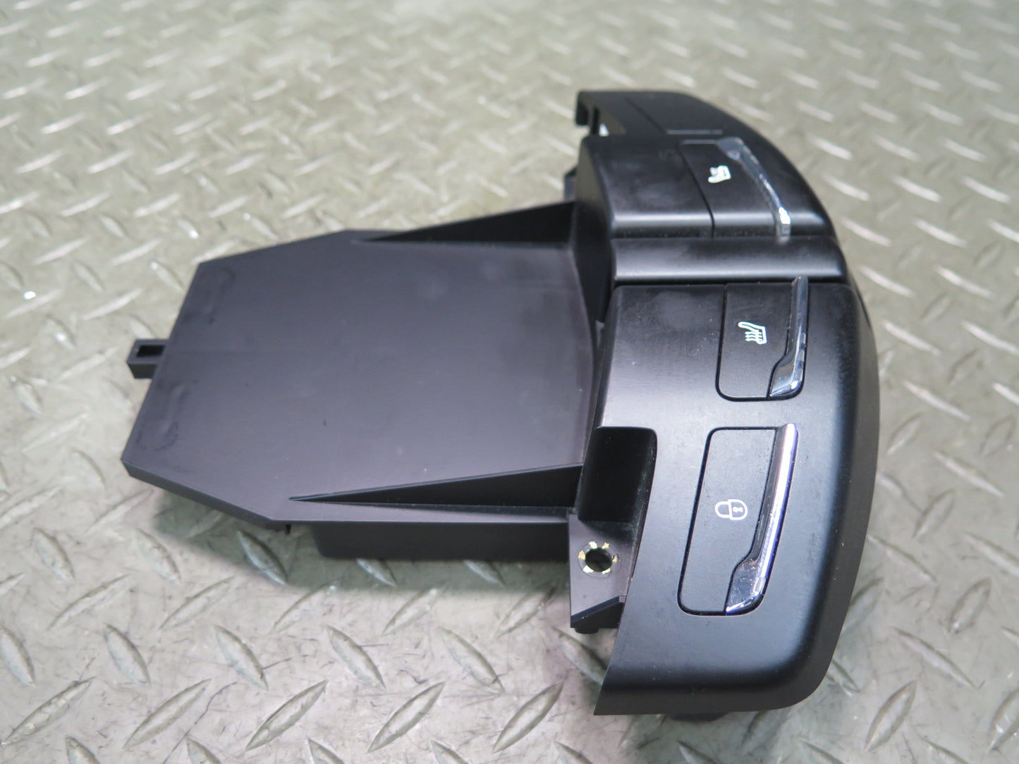 2011-2018 Porsche Cayenne 958 Rear Seat Heat Lock Switch Control Unit Panel
