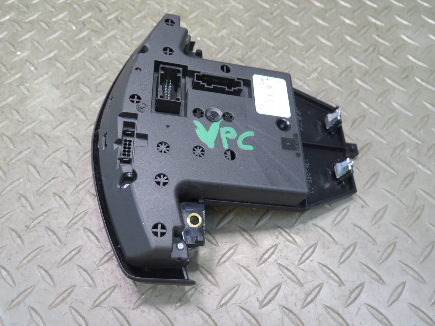 2011-2018 Porsche Cayenne 958 Rear Seat Heat Lock Switch Control Unit Panel
