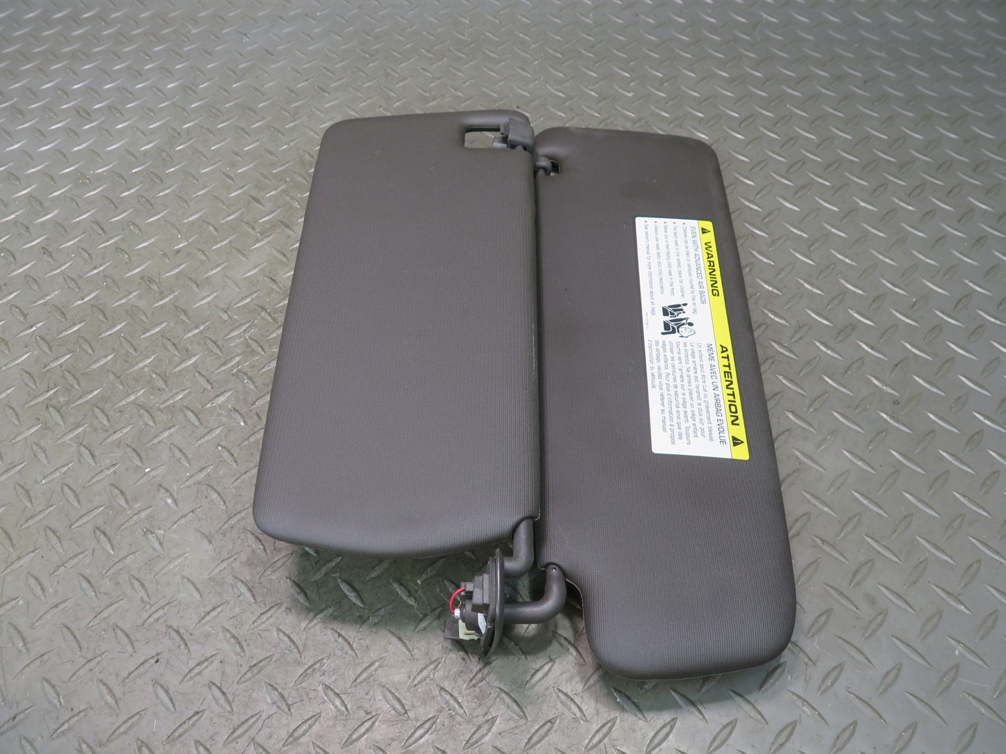 2015-2018 Porsche Cayenne 958 Front Left & Right Sun Visor Brown Set of 2
