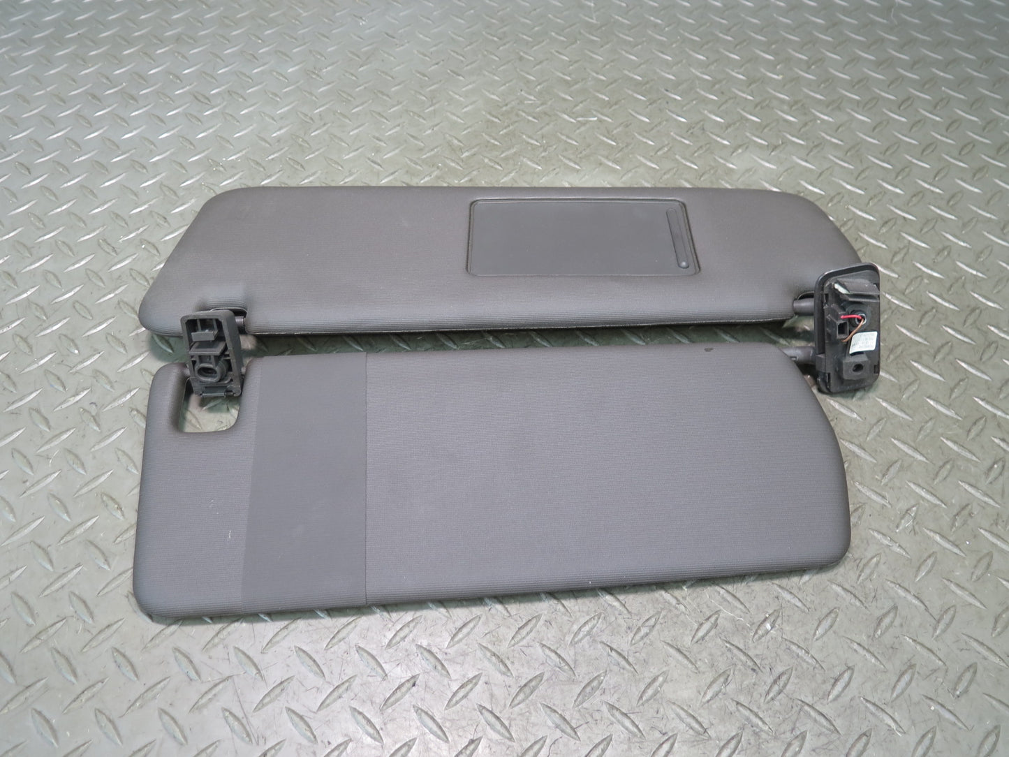 2015-2018 Porsche Cayenne 958 Front Left & Right Sun Visor Brown Set of 2